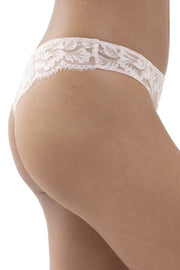 Mey Amazing String Lace Thong - Blossom Nude
